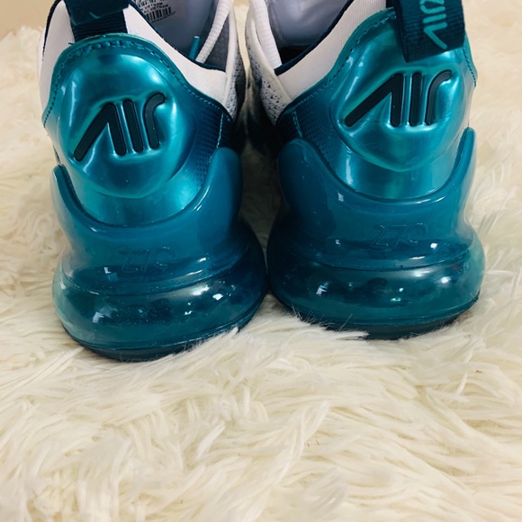 Nike Air Max 270 - Picture 5 of 6